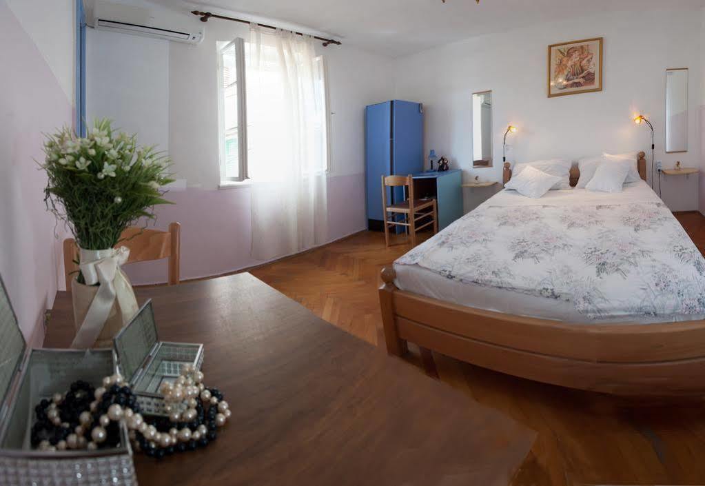 Dalmatian House Hotel Spalato Esterno foto